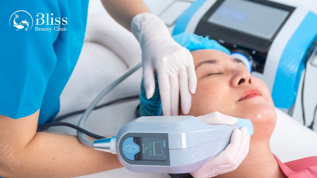 nang-co-tre-hoa-da-exilift-face