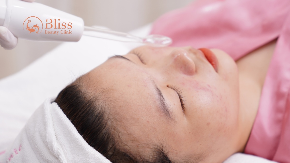 lấy nhân mụn 15 bước chuẩn y khoa