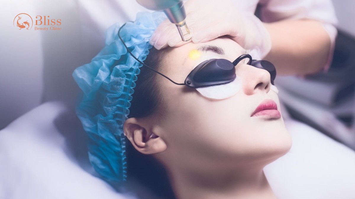 Laser CO2 Fractional xóa xăm không sẹo