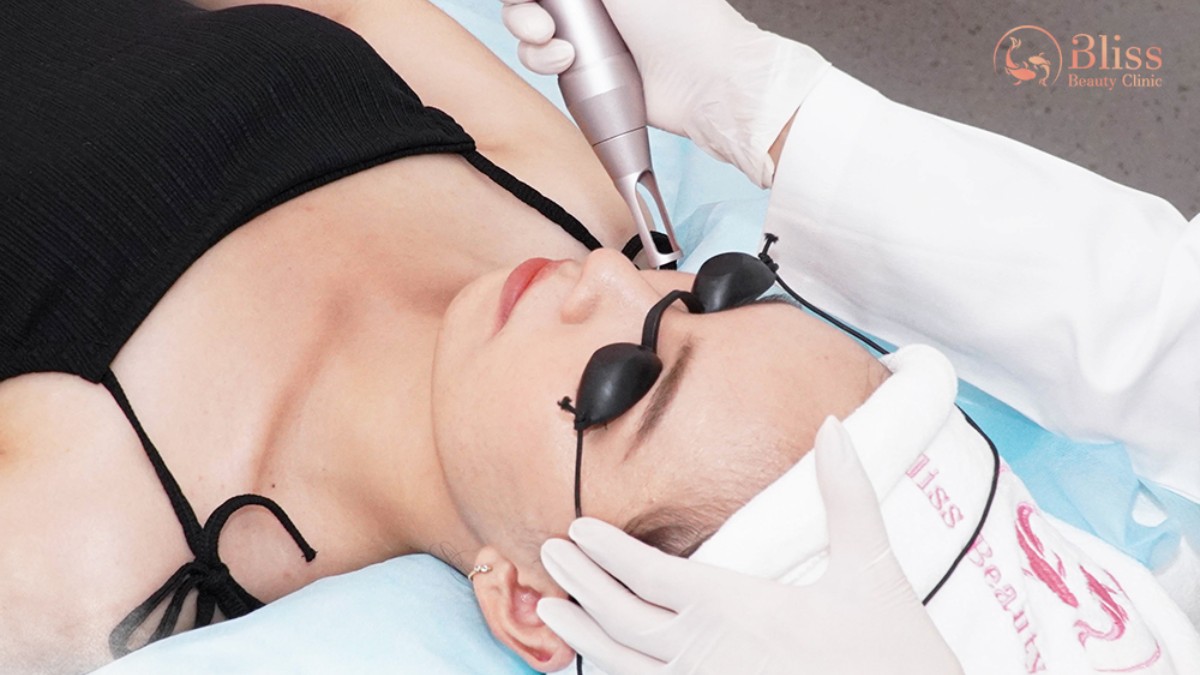 Laser Toning Mờ Thâm Sáng Da